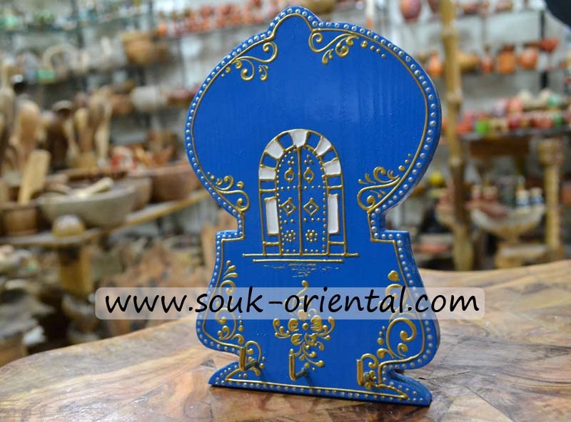 Porte clé métallique sous forme de tenue du foot ball tunisien - Objet de  décoration - Idée cadeau - Oeuvre artisanale