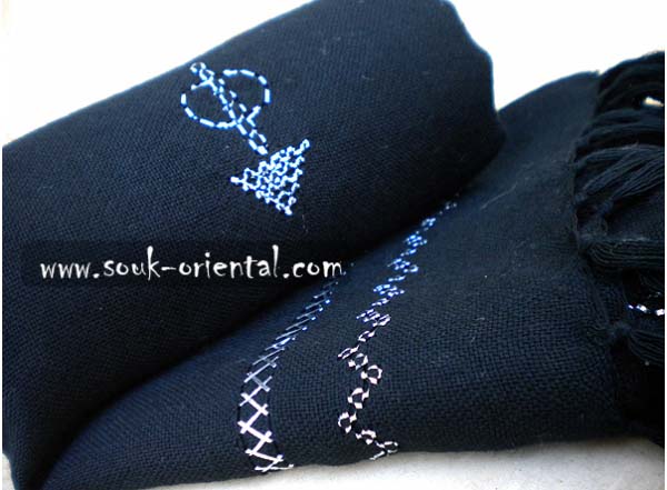 Wool scarf embroidered black silver