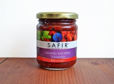 Sun-dried tomato crushed with chili